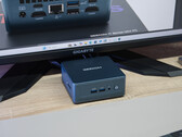Um mini PC de ponta com um orçamento limitado? Veja o desempenho do Geekom Mini IT13 2025 Edition em nossa análise