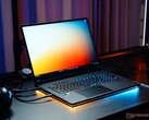 O Asus ROG Strix Scar 18 tem uma gigantesca tela mini-LED de 240 Hz (Fonte da imagem: Notebookcheck)